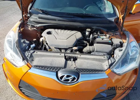 2015 Hyundai Veloster z USA, uszkodzony, nr VIN KMHTC6AD4FU238651